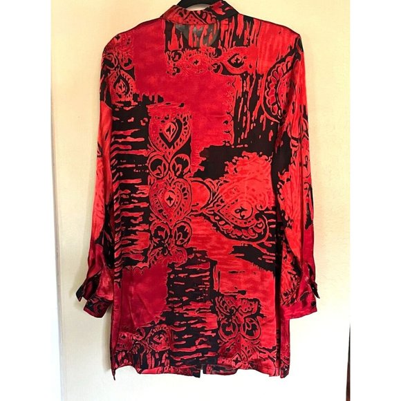 Chico's Design Sz 1 Red Black Floral Silk Top button Front Long Sleeve Split Hem - Picture 2 of 16